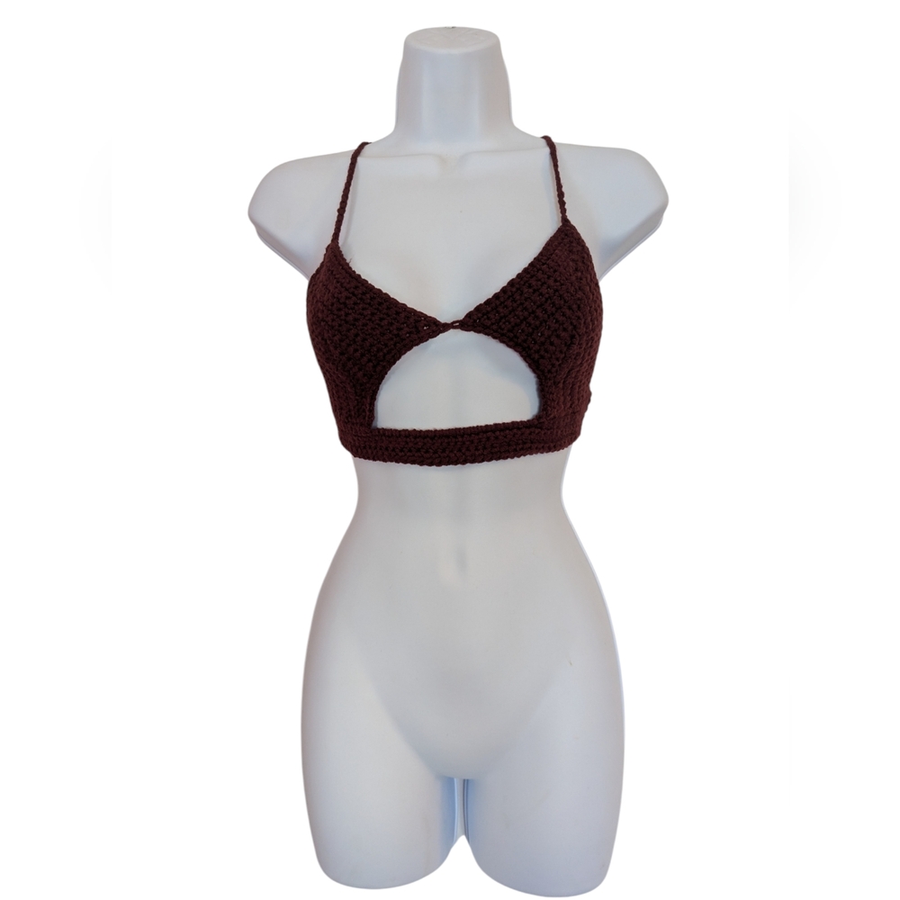 Wine keyhole crop top